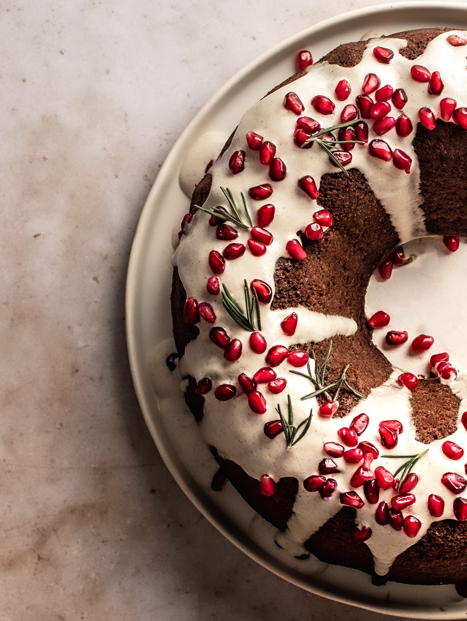 Vegan Christmas Cake Recipe | Dr. Oetker