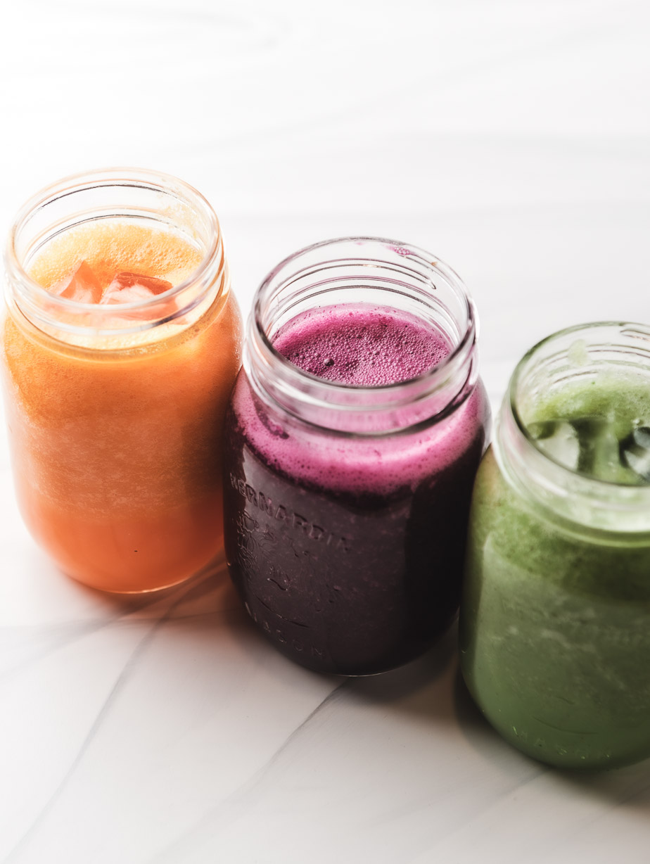 Mason Jar Blender Smoothies - Mighty Mrs